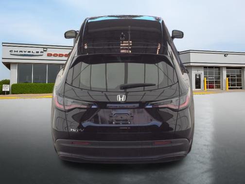 Crystal Black Pearl 2025 Honda HR-V LX
