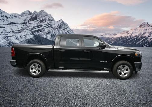 Diamond Black Crystal Pearlcoat 2026 RAM 1500 Big Horn/Lone Star