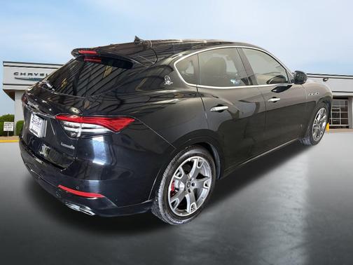 2021 Maserati Levante Base