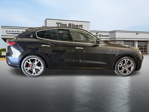 2021 Maserati Levante Base