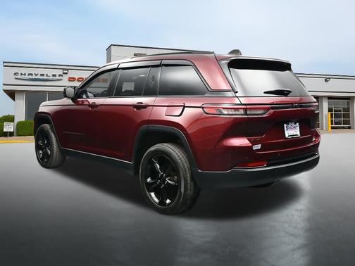 Velvet Red Pearlcoat 2022 Jeep Grand Cherokee Altitude