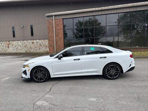 Glacial White Pearl 2023 Kia K5 GT