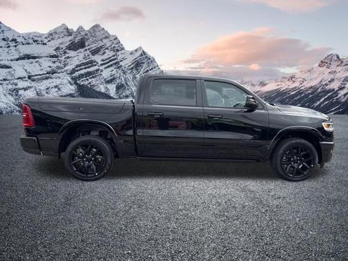 Diamond Black Crystal Pearlcoat 2026 RAM 1500 Limited