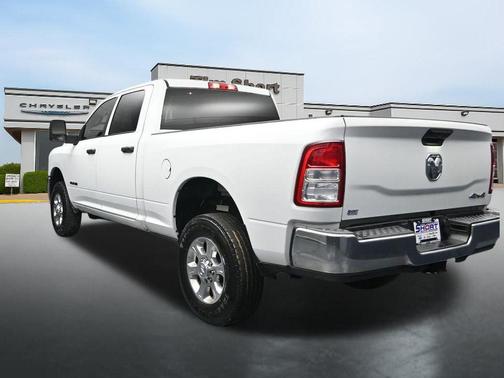 Bright White Clearcoat 2024 RAM 2500 Big Horn Crew Cab 4x4 6'4' Box