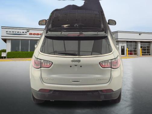Silver Zynith Metallic Clearcoat 2025 Jeep Compass Limited