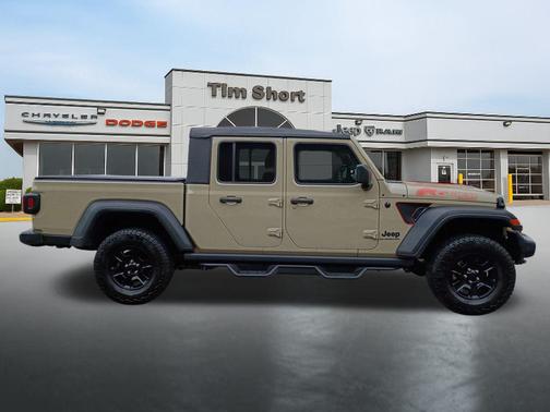 2022 Jeep Gladiator Sport