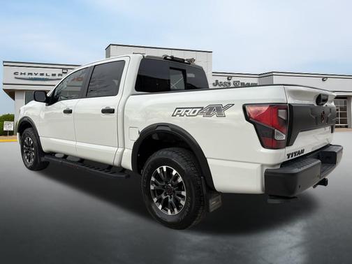 2024 Nissan Titan PRO-4X