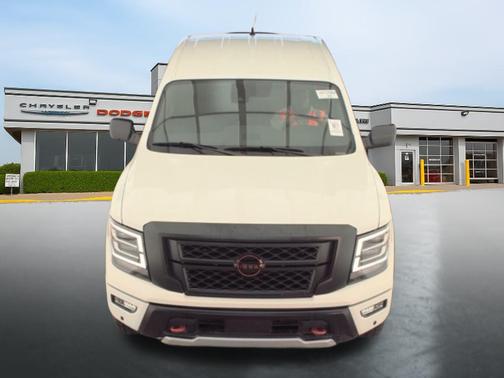 2024 Nissan Titan PRO-4X