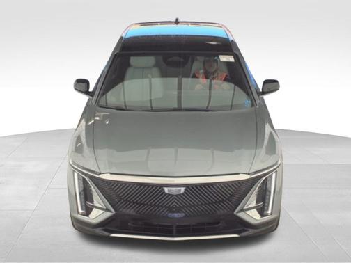 Argent Silver Metallic 2024 Cadillac LYRIQ Luxury