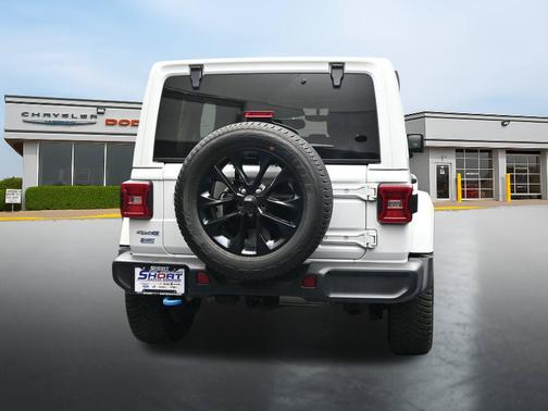 Bright White Clearcoat 2023 Jeep Wrangler 4xe Sahara