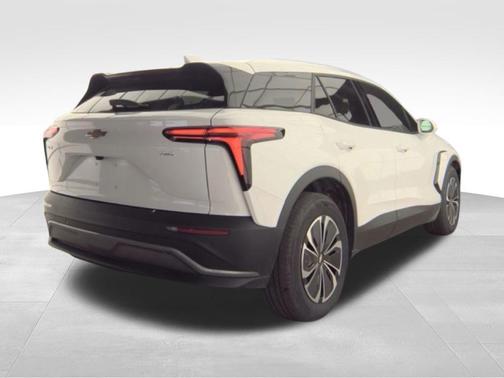 Summit White 2024 Chevrolet Blazer EV eAWD LT