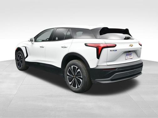 Summit White 2024 Chevrolet Blazer EV eAWD LT