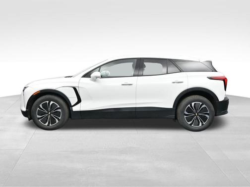 Summit White 2024 Chevrolet Blazer EV eAWD LT