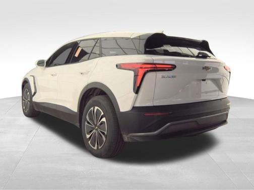 Summit White 2024 Chevrolet Blazer EV eAWD LT