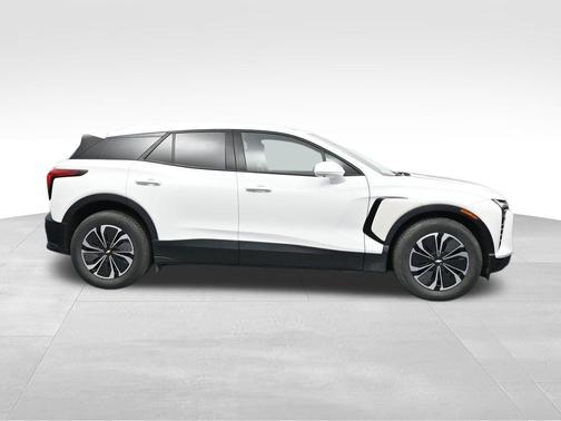 Summit White 2024 Chevrolet Blazer EV eAWD LT
