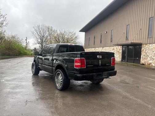 2007 Lincoln Mark LT Base