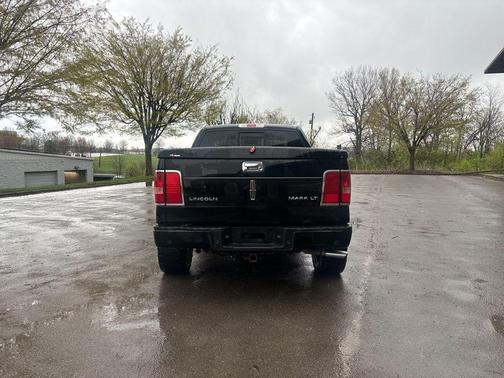 2007 Lincoln Mark LT Base