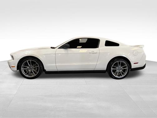 2010 Ford Mustang Base