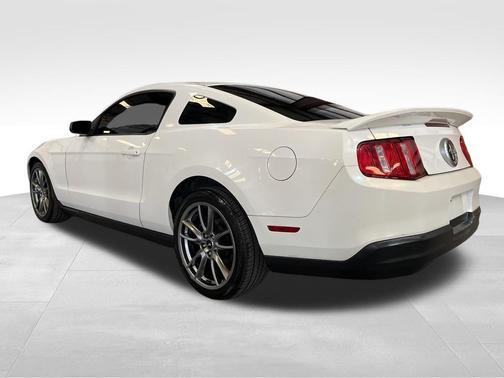 2010 Ford Mustang Base