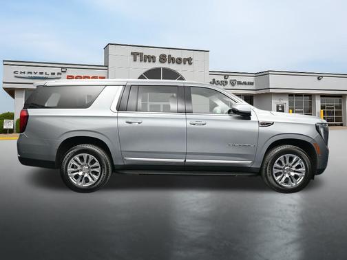 Sterling Metallic 2025 GMC Yukon XL Denali