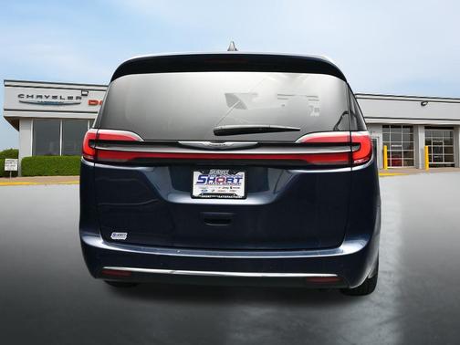 Fathom Blue Pearlcoat 2023 Chrysler Pacifica Touring L
