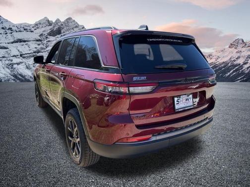 2026 Jeep Grand Cherokee Altitude