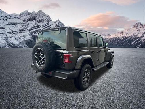 2025 Jeep Wrangler 4-Door Sahara 4x4