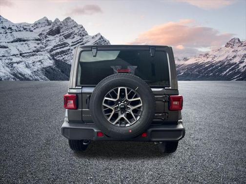 2025 Jeep Wrangler 4-Door Sahara 4x4
