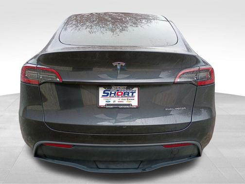 2024 Tesla Model Y Long Range Dual Motor All-Wheel Drive