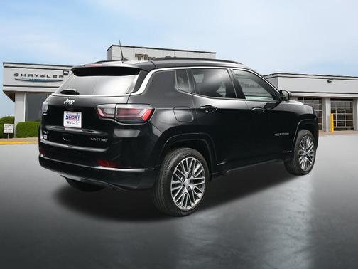 Diamond Black Crystal Pearlcoat 2024 Jeep Compass Limited