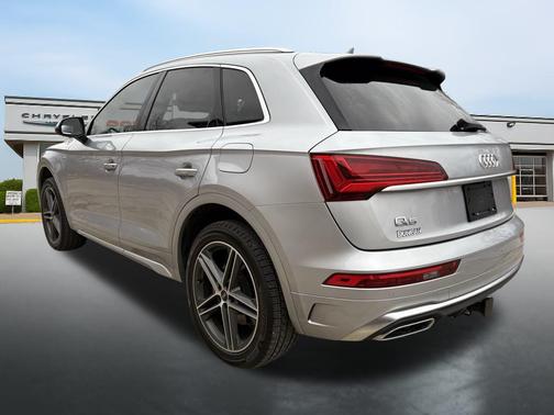 2022 Audi Q5 e 55 S line Premium Plus