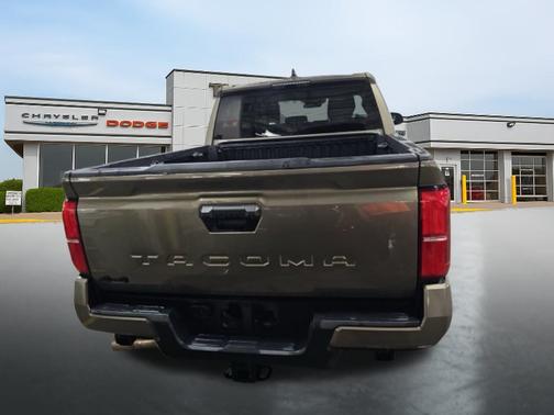 2025 Toyota Tacoma TRD Sport