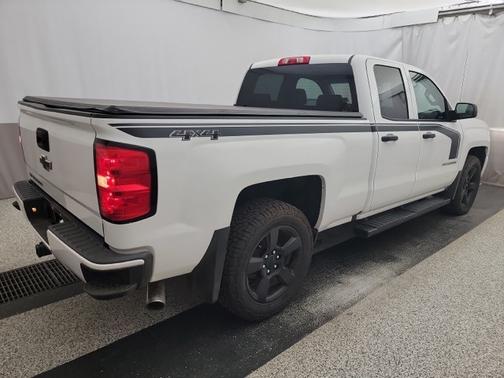 2018 Chevrolet Silverado 1500 Custom
