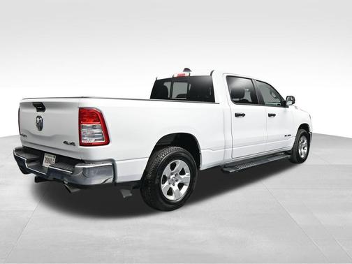 Bright White Clearcoat 2023 RAM 1500 Big Horn/Lone Star