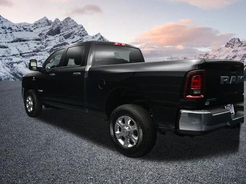 Diamond Black Crystal Pearlcoat 2027 RAM 2500 Big Horn