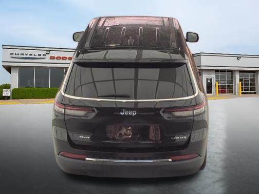 Diamond Black Crystal Pearlcoat 2023 Jeep Grand Cherokee L Limited