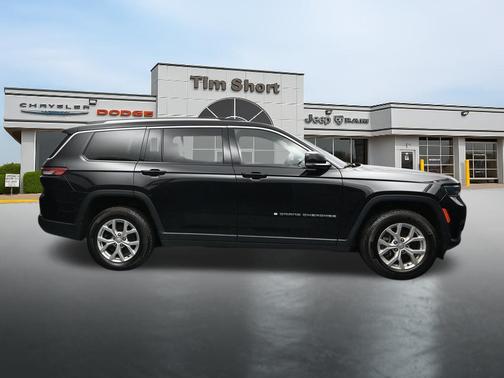 Diamond Black Crystal Pearlcoat 2023 Jeep Grand Cherokee L Limited