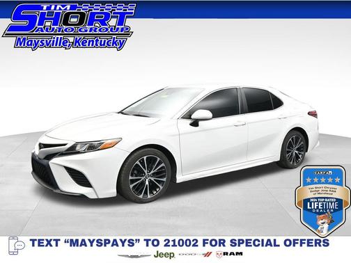 Super White 2019 Toyota Camry SE