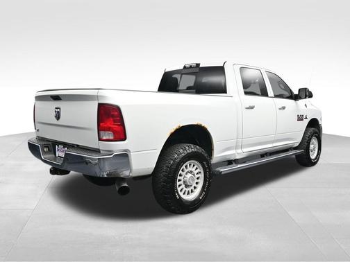 Bright White Clearcoat 2017 RAM 3500 Big Horn Crew Cab 4x4 6'4' Box