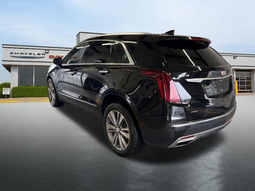 Stellar Black Metallic 2024 Cadillac XT5 Premium Luxury