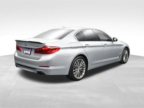 Glacier Silver Metallic 2020 BMW 540 i
