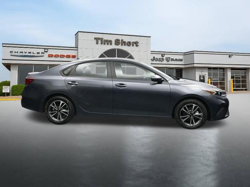 Gravity Gray 2024 Kia Forte LXS