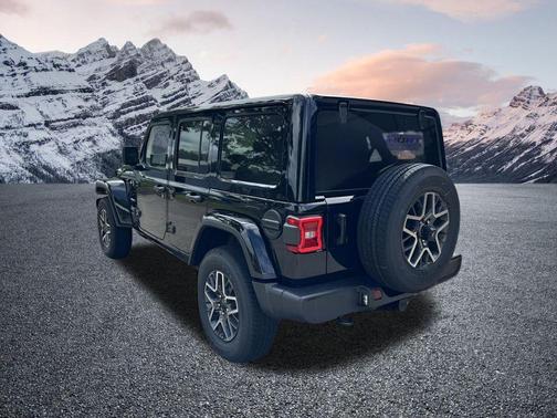 Black Clearcoat 2024 Jeep Wrangler 4-Door Sahara 4x4