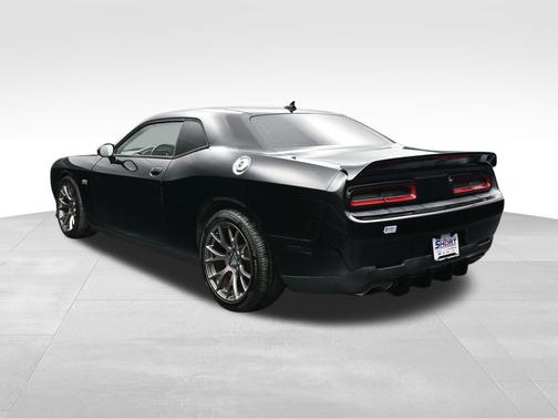 Pitch Black Clearcoat 2015 Dodge Challenger SRT 392