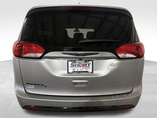 2018 Chrysler Pacifica Touring-L Plus