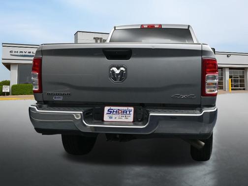 Billet Silver Metallic Clearcoat 2024 RAM 2500 Big Horn Crew Cab 4x4 6'4' Box