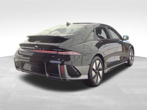 Digital Green 2024 Hyundai IONIQ 6 SE