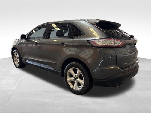 Magnetic 2016 Ford Edge SE