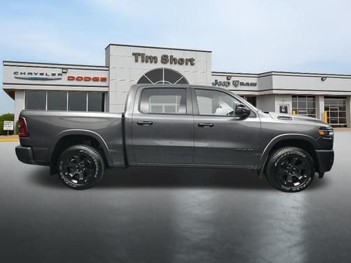 Granite Crystal Metallic Clearcoat 2025 RAM 1500 Big Horn/Lone Star