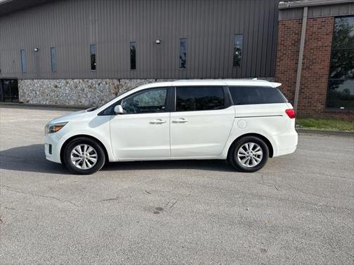 2015 Kia Sedona LX